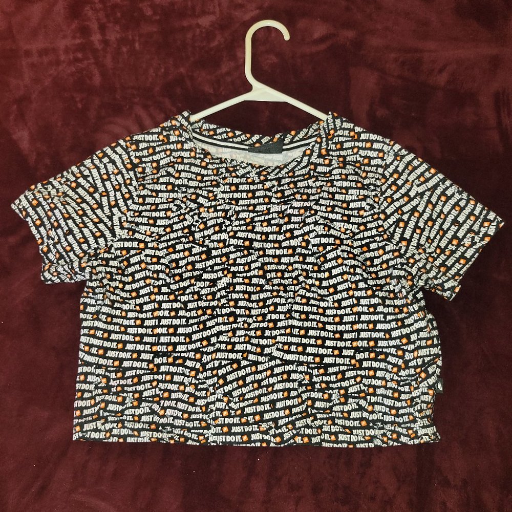 Nike Crop Top
